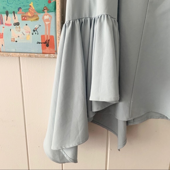 Carmen Marc Valvo Bell Sleeve size M - Picture 5 of 8